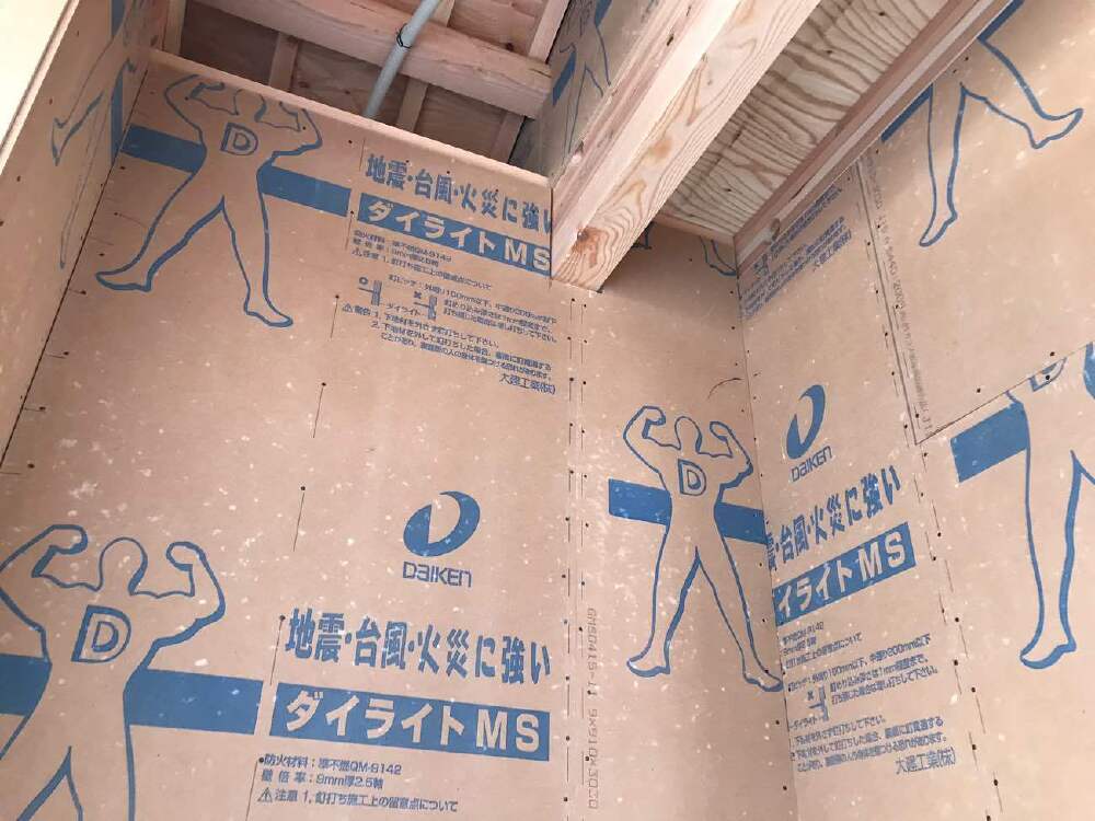 外壁工事もスタート！！