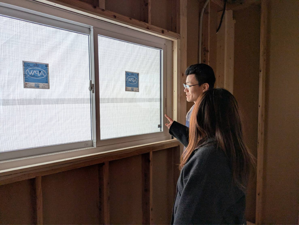 現場にて打合せを行いました