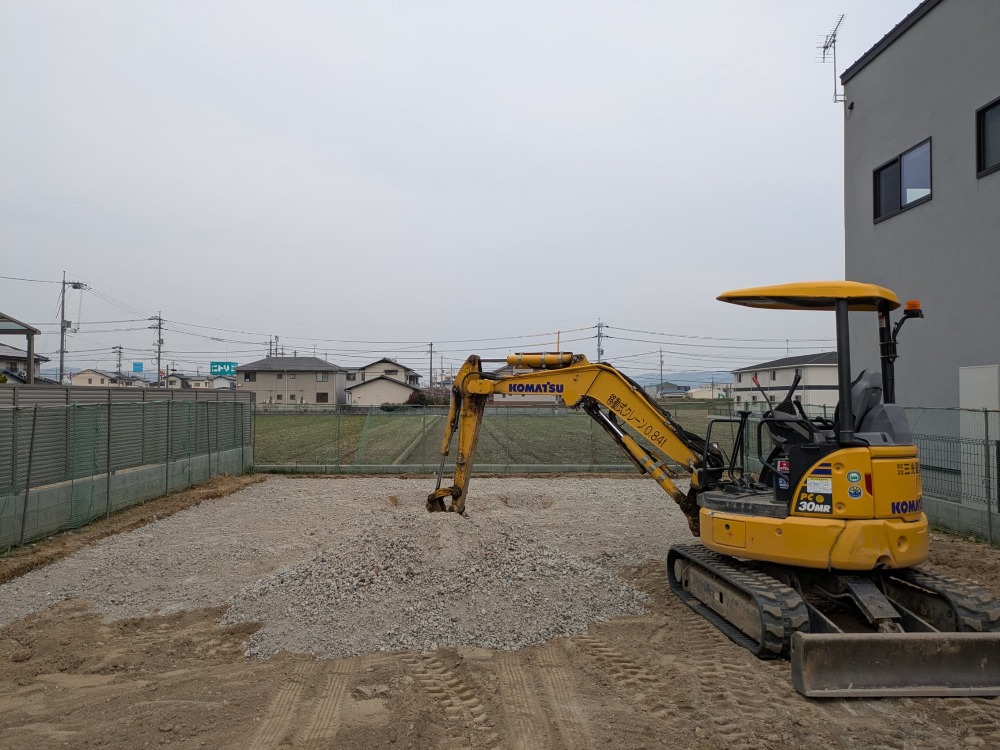 基礎工事スタート