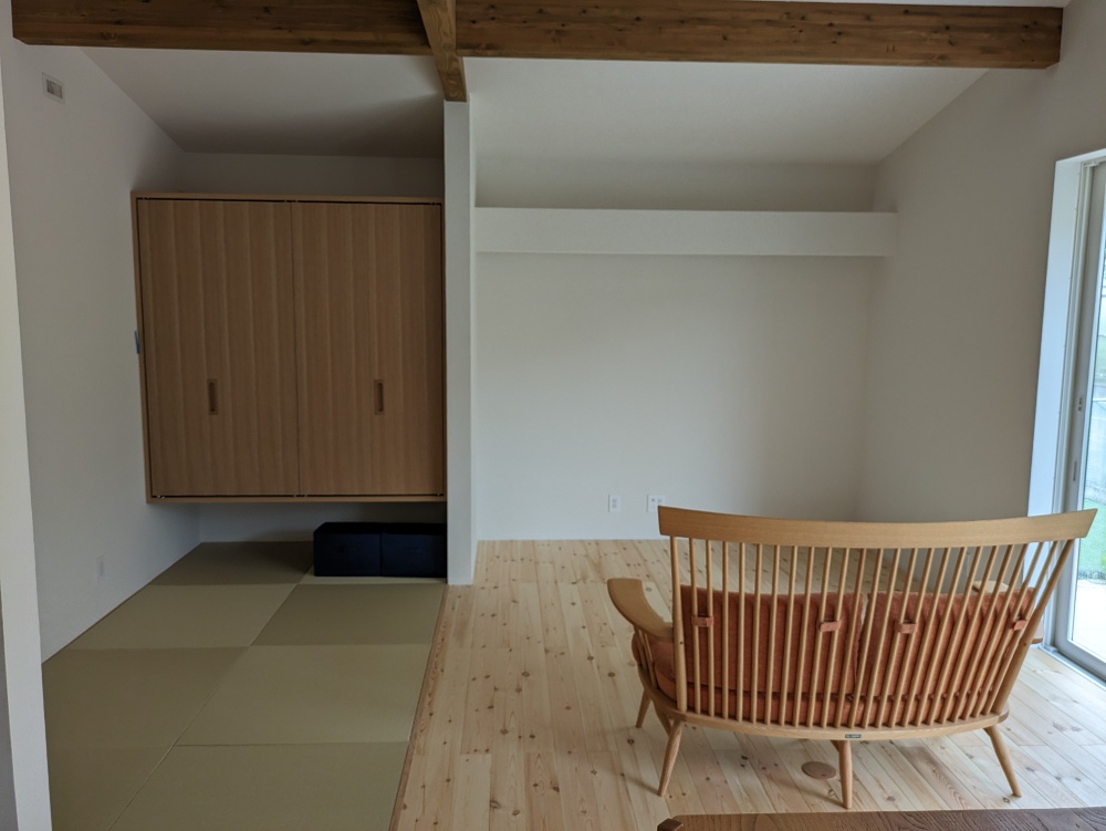 勾配屋根とLD