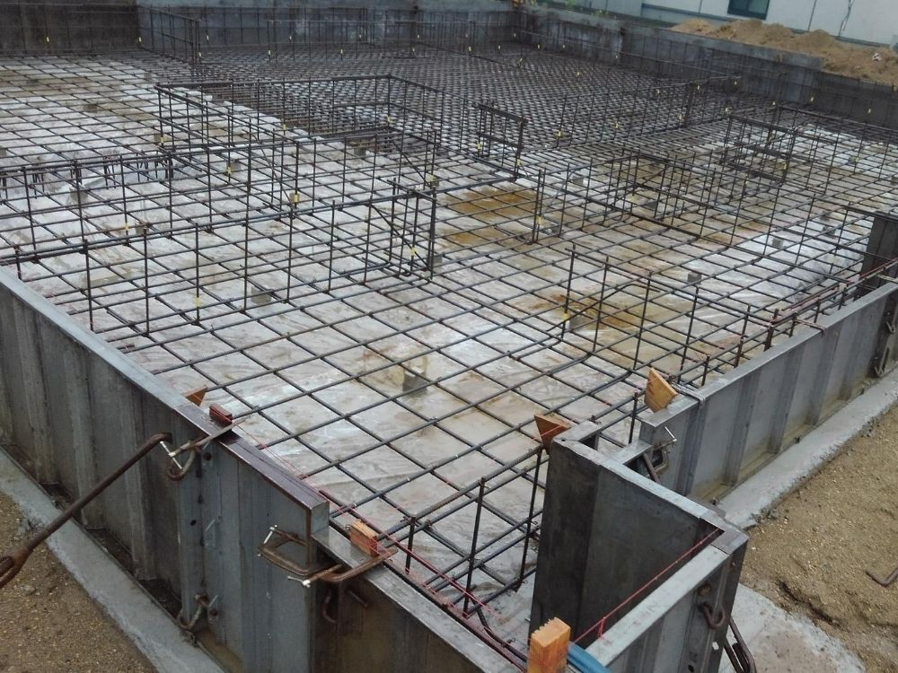 基礎工事