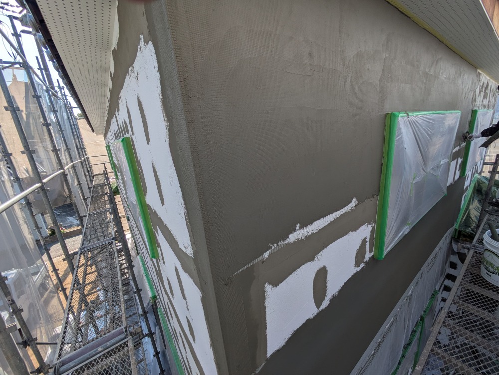 外部塗り壁開始